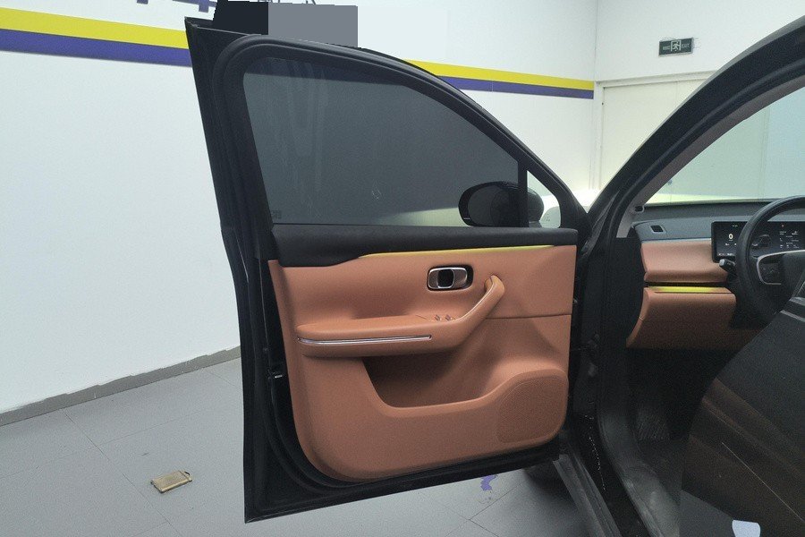 Leapmotor 2026 C16 280 LiDAR Zhizun Edition 6-Seater