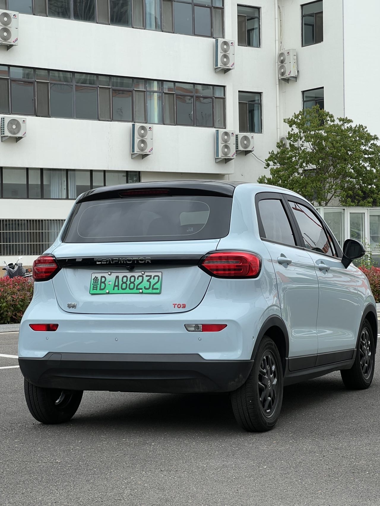零跑 2023款 T03 403 智享版