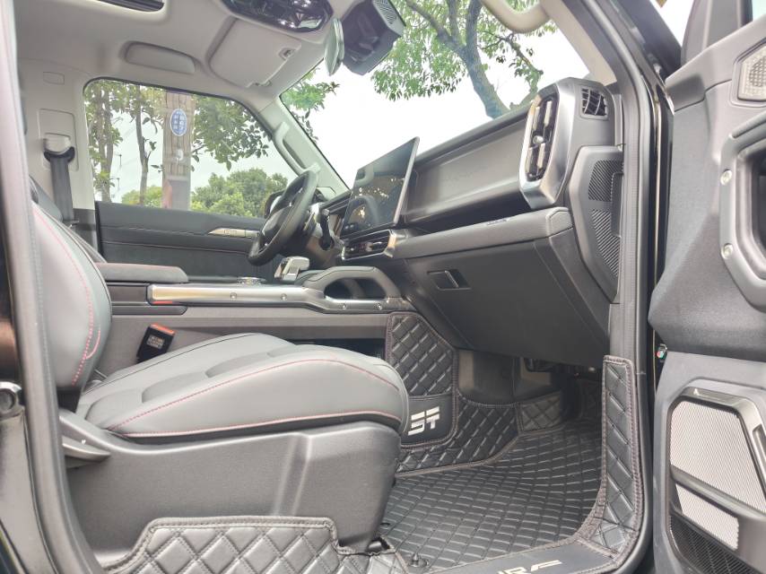 JETOUR 2023 Traveler 2.0T 4WD Conquest