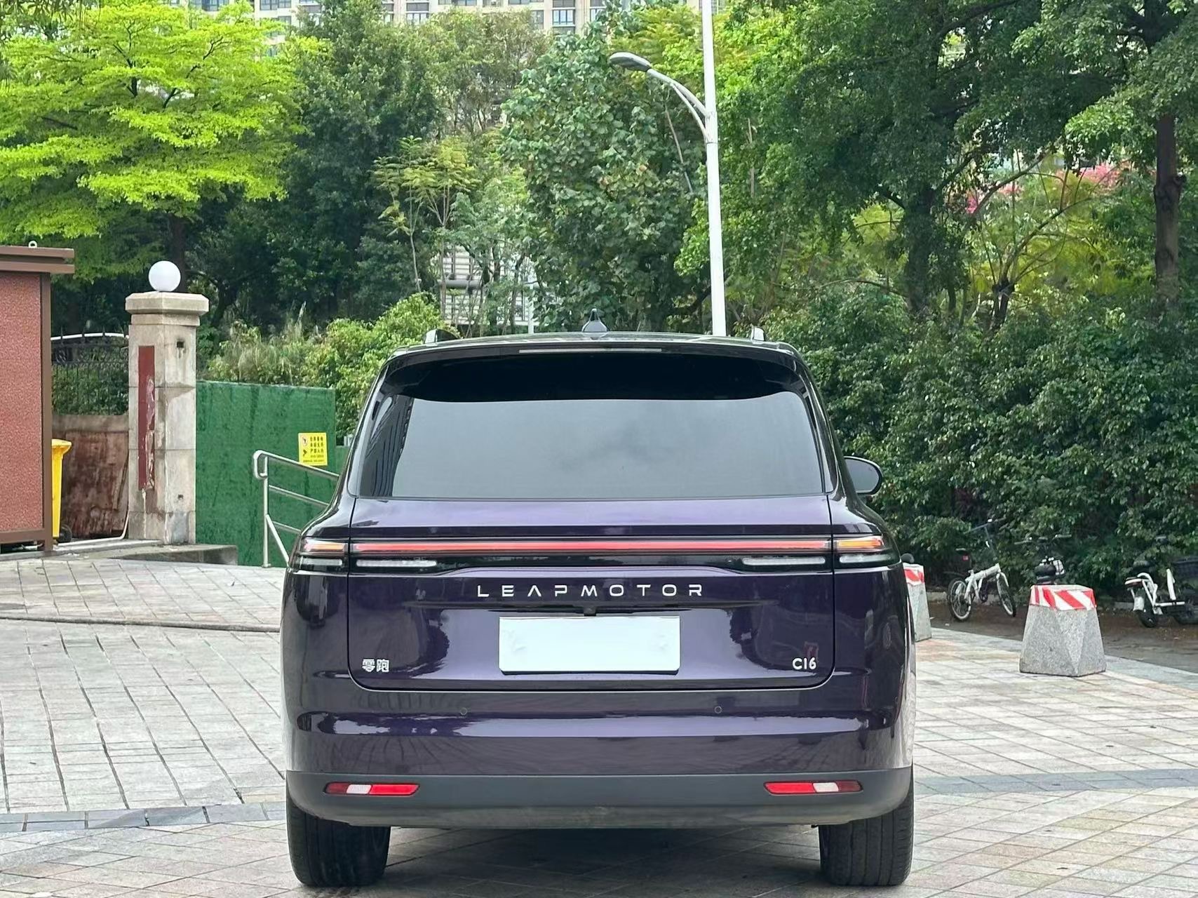 零跑 2024款 C16 200尊享版