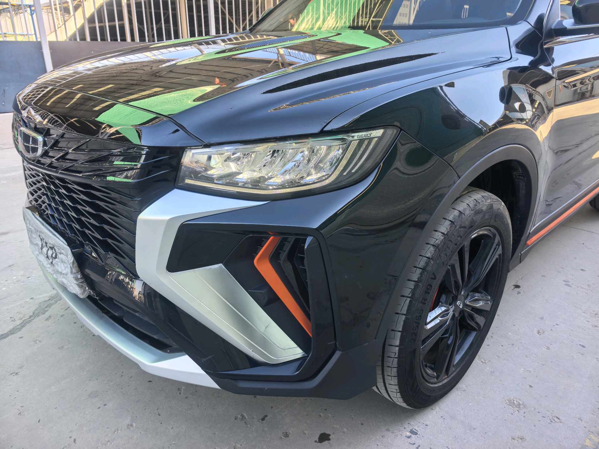 吉利 2022款 博越X 1.8TD 智尊型