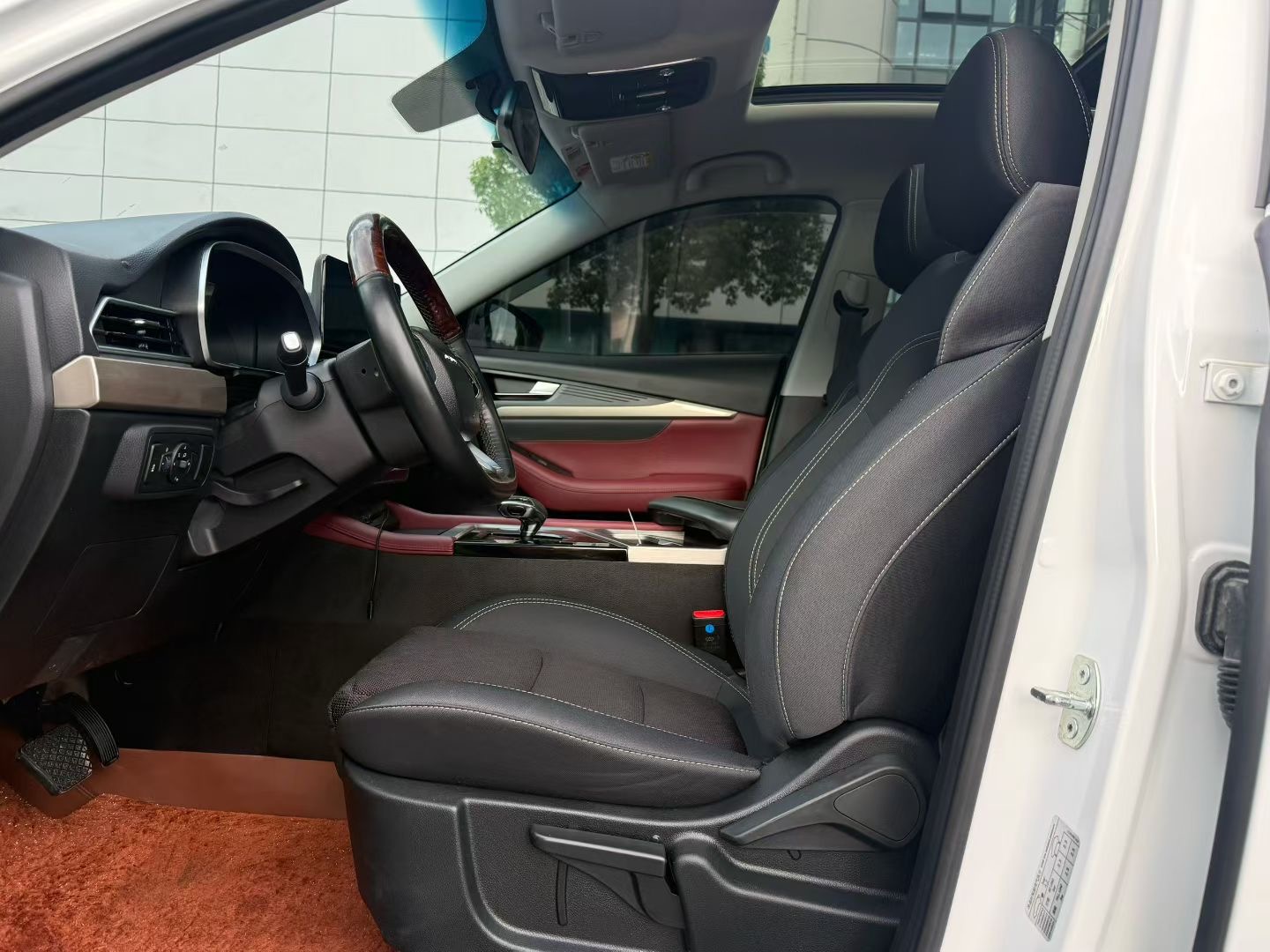 JETOUR 2023 X70 1.5T Dream Edition 7-Seater