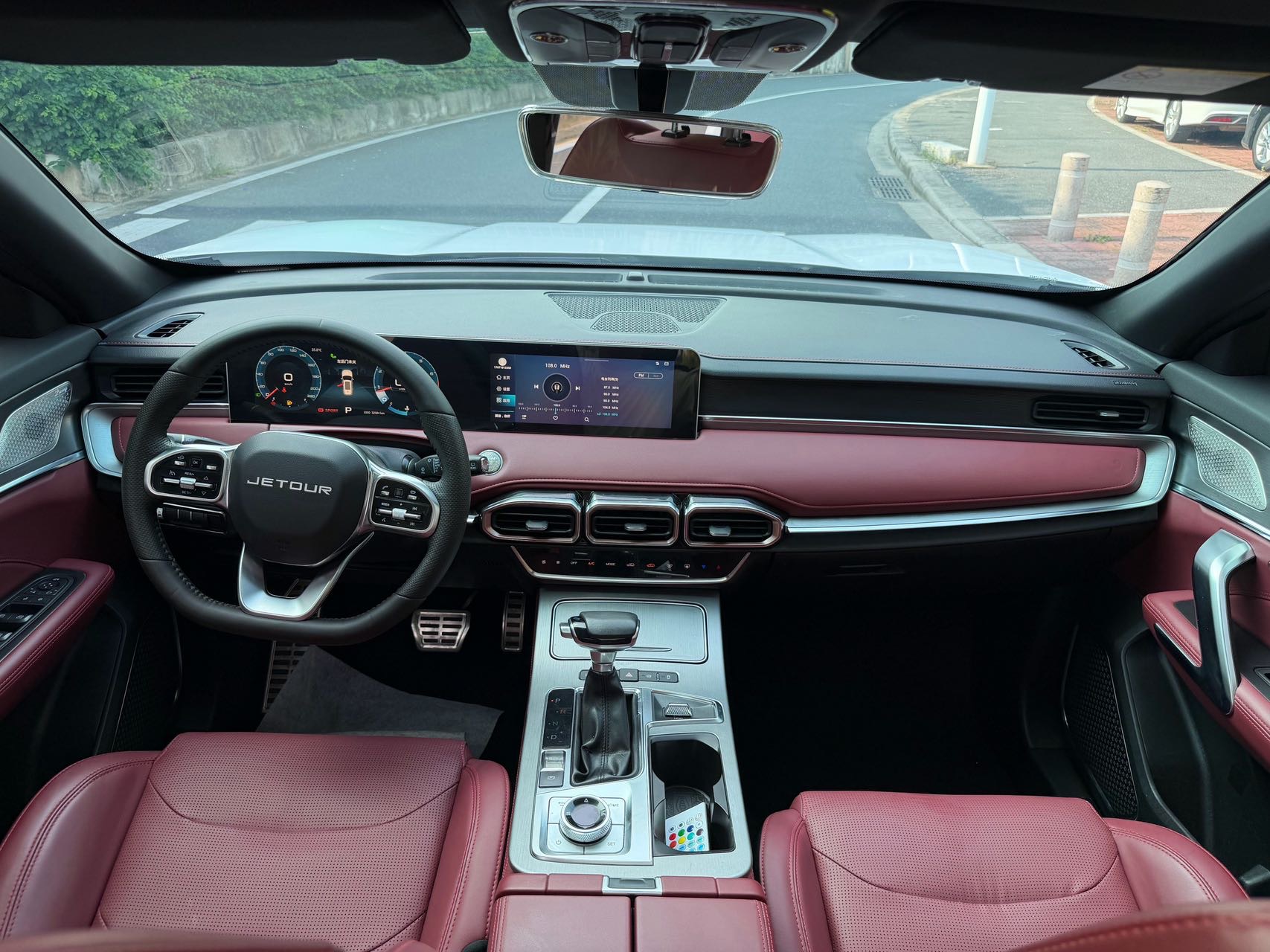 JETOUR 2021 X70 PLUS 1.6T Di 5-Seater