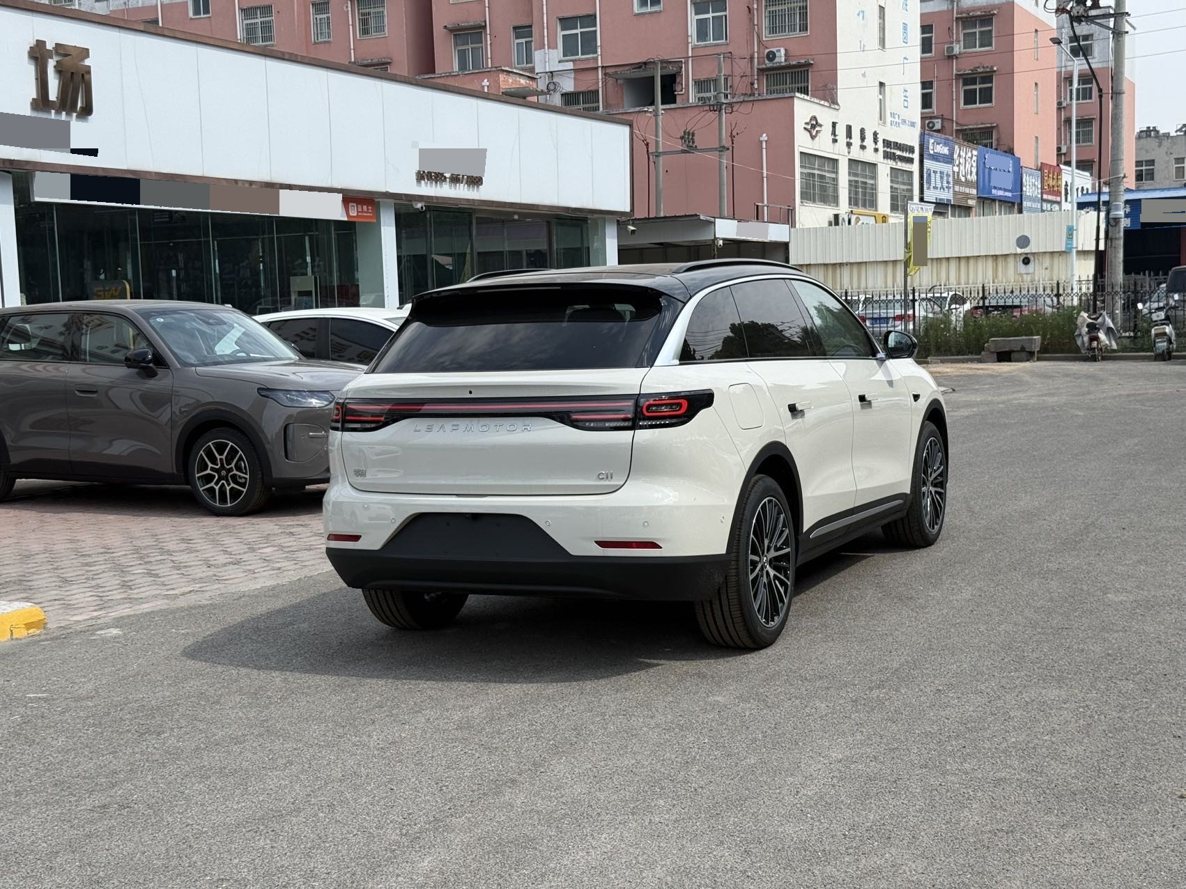 零跑 2026款 C11 300 激光雷达智尊版