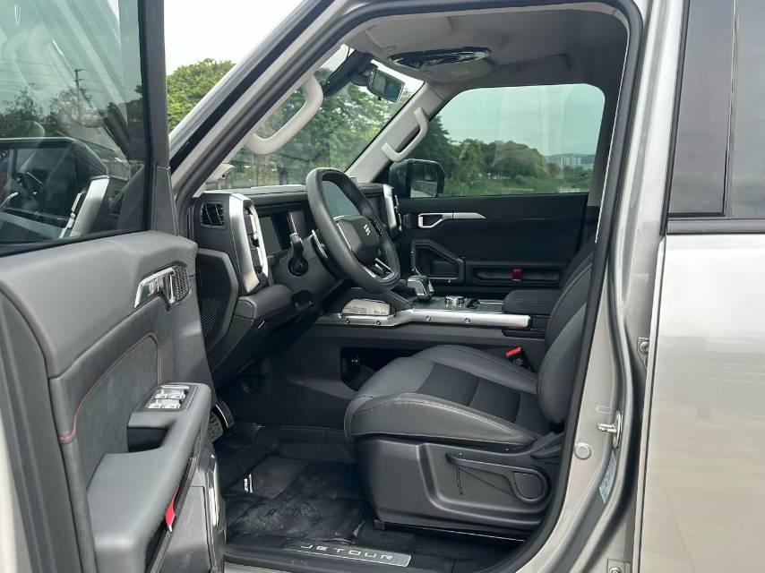JETOUR 2023 Traveler 2.0T 4WD Transverse