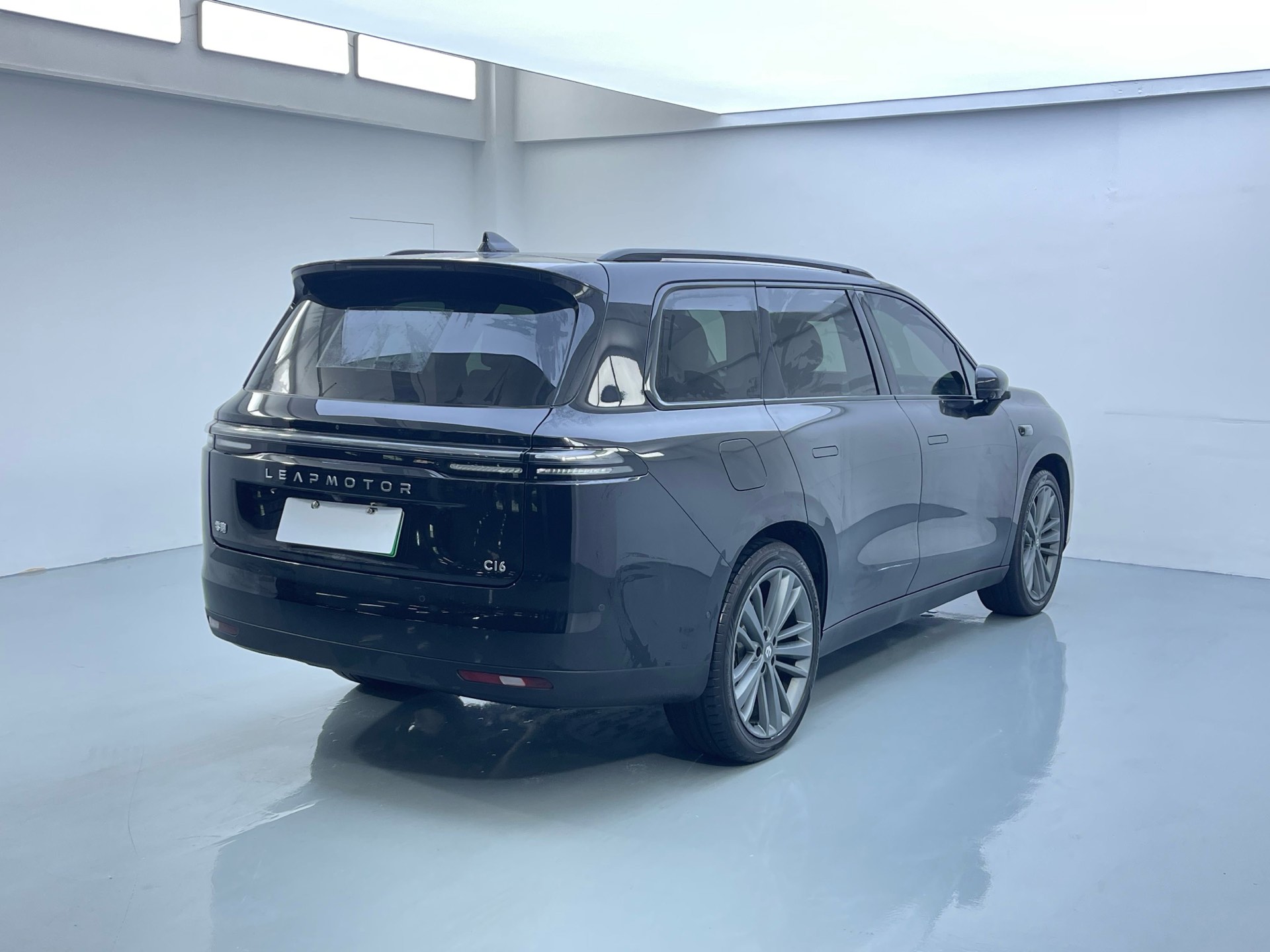 Leapmotor 2026 C16 280 LiDAR Zhizun Edition 6-Seater