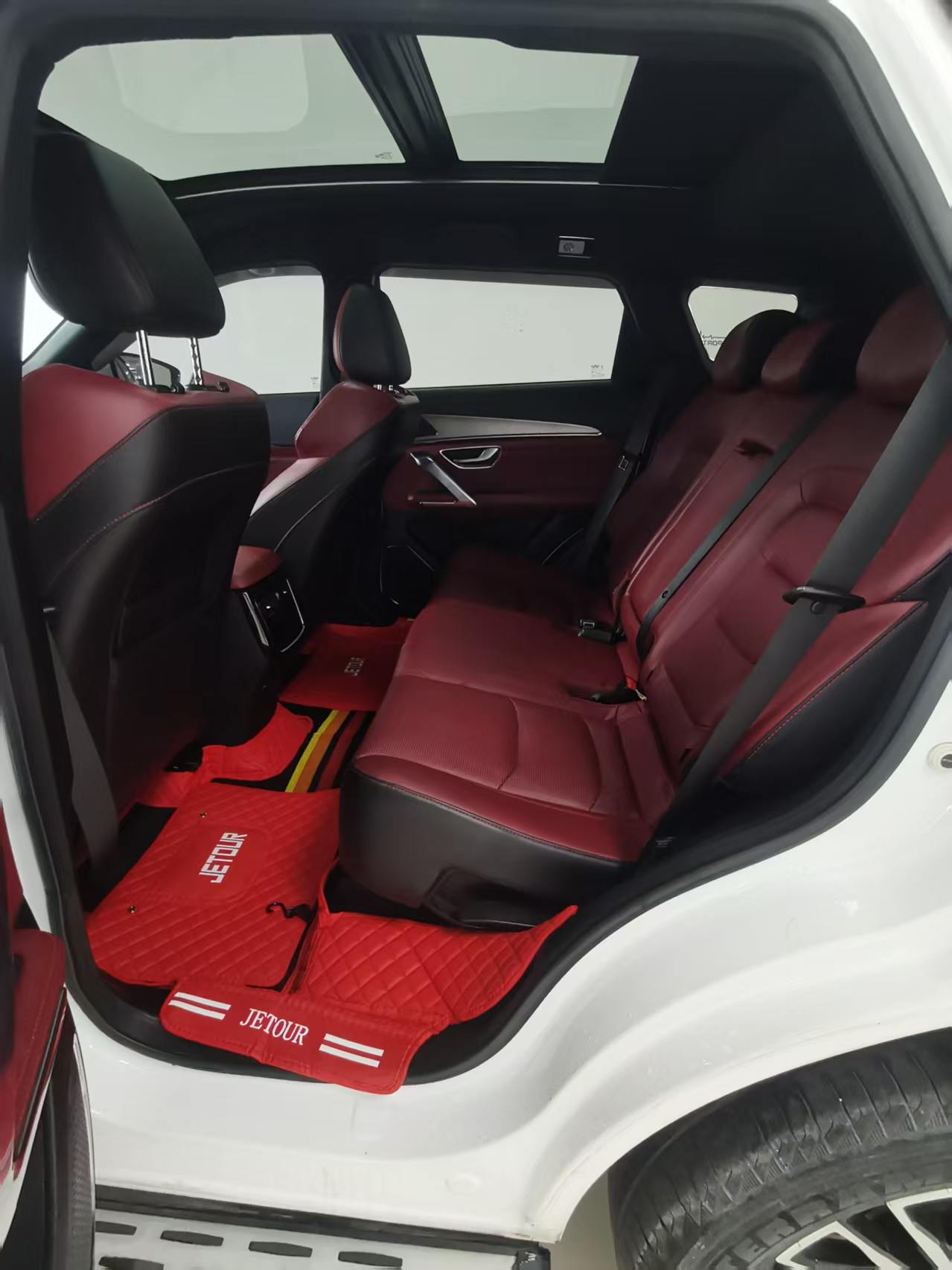 JETOUR 2022 X70 PLUS 1.5T CVT Mountain 5-Seater