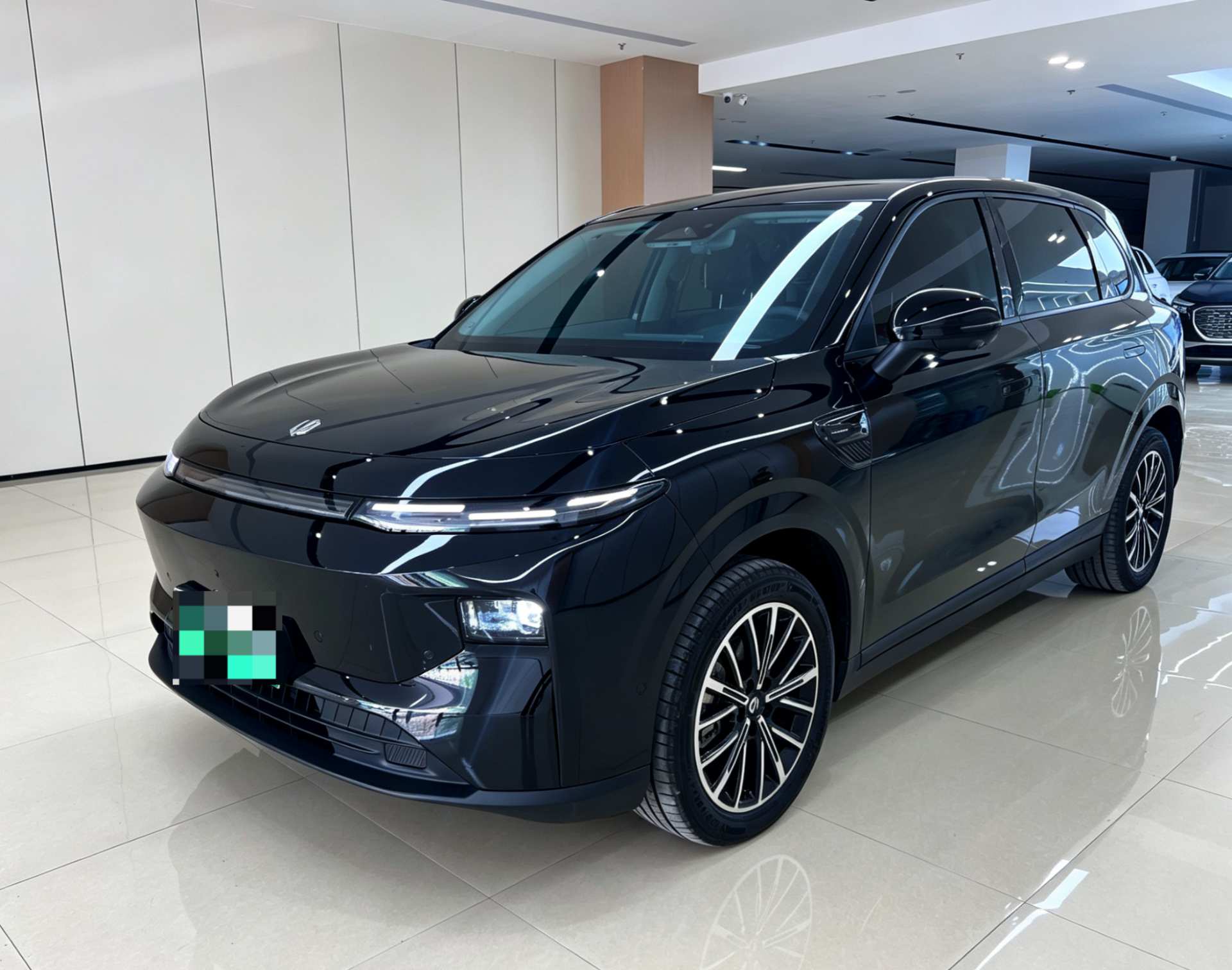 零跑 2025款 B10 510舒享智驾版