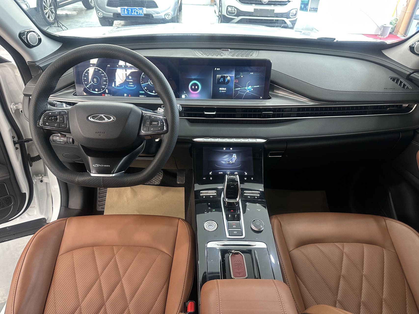 Chery 2021 Tiggo 8 PLUS 1.6TGDI 290TGDI Luxury 6-Seater