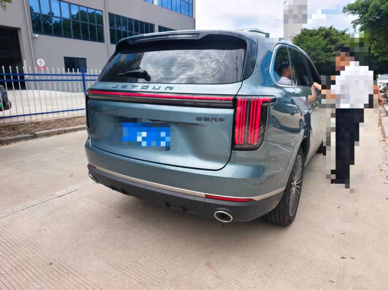 JETOUR 2025 X70L 2.0TD Flagship 7-Seater
