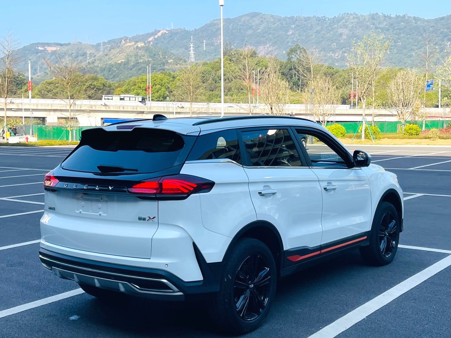 Geely 2022 Boyue X 1.8TD Zhizun