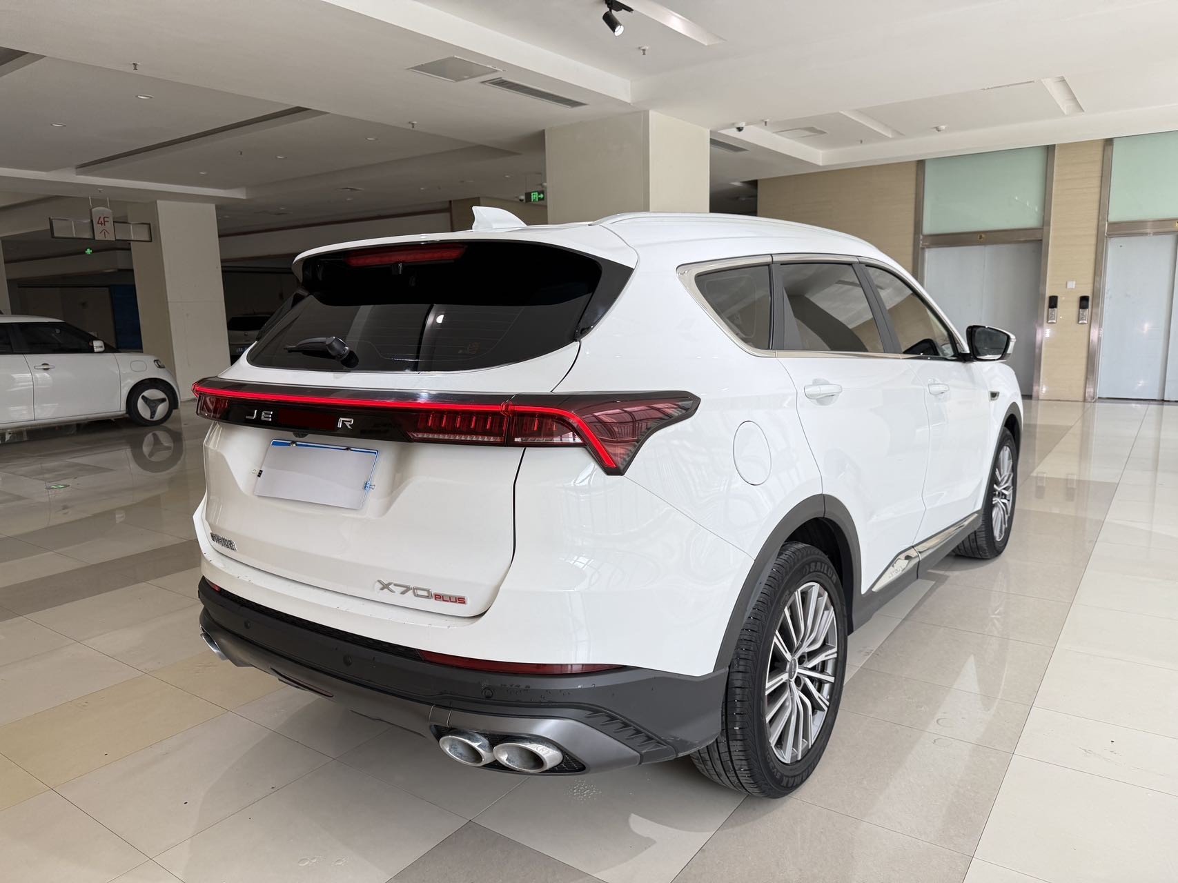 JETOUR 2023 X70 PLUS 1.5T Ziqiang PRO 5-Seater