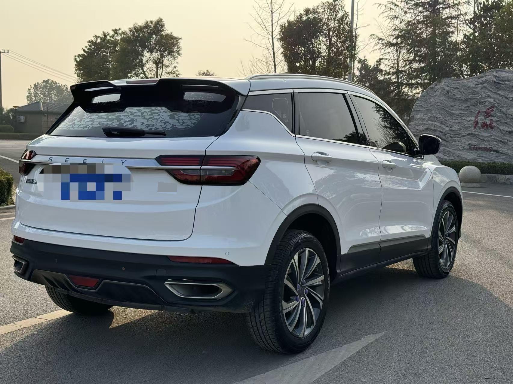 吉利 2019款 缤越 1.5T 260T 运动款 游侠