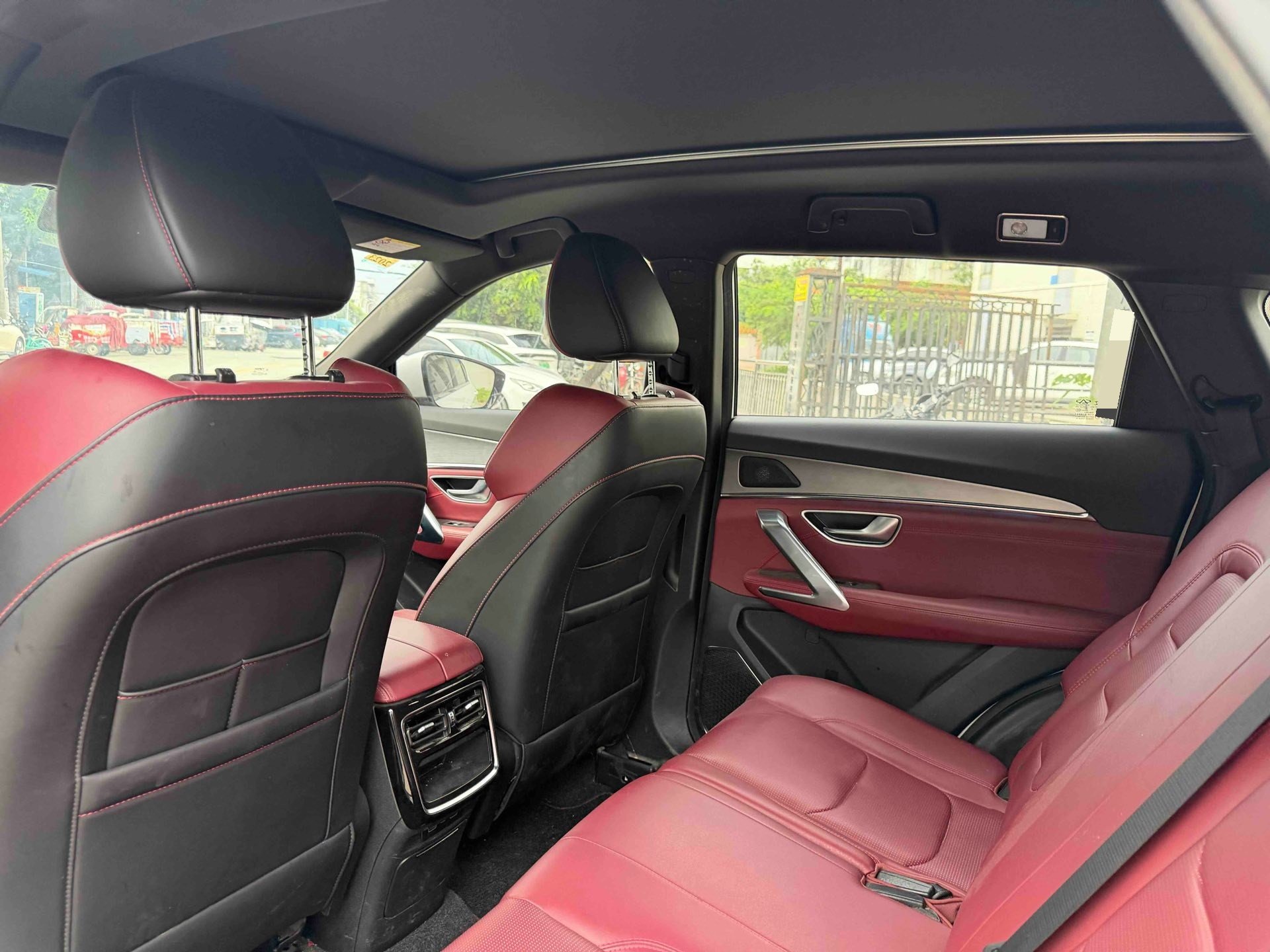 JETOUR 2021 X70 PLUS 1.5T Fire 7-Seater