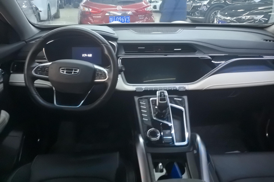 Geely 2022 Boyue X 1.8TD Smart