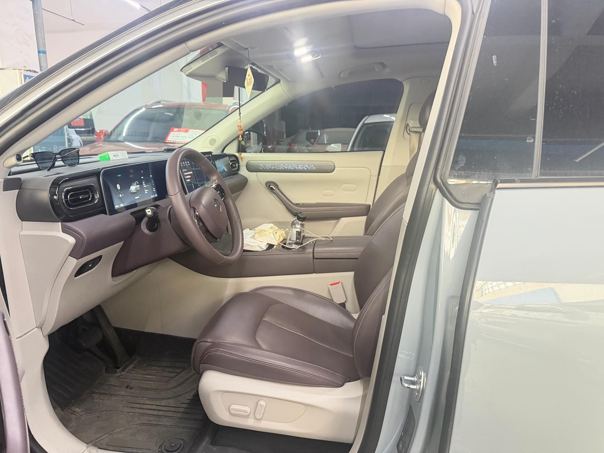零跑 2024款 C11 580 尊享版