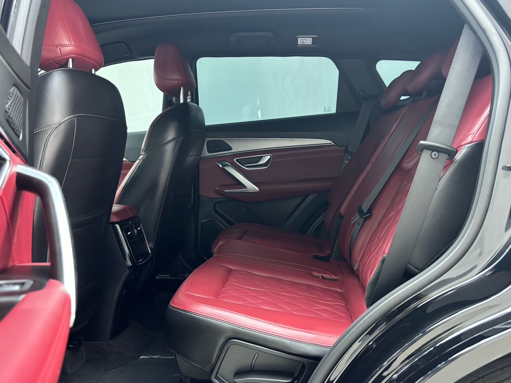 捷途 2024款 X70 PLUS 1.5T 冠军版PRO7座