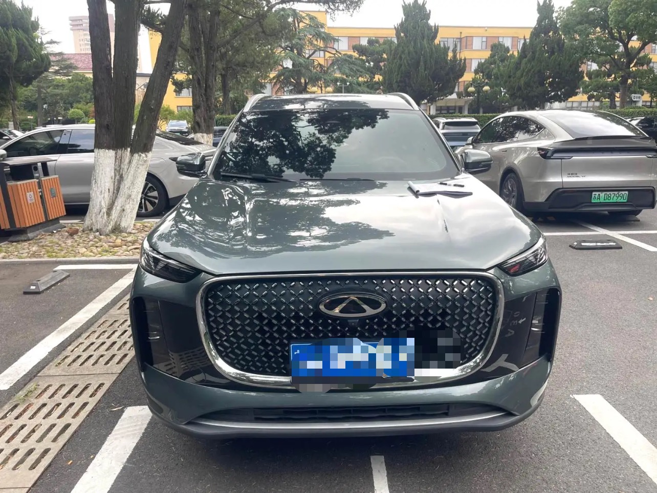 奇瑞 2025款 瑞虎8 PLUS 1.6TGDI 290TGDI 尊贵型