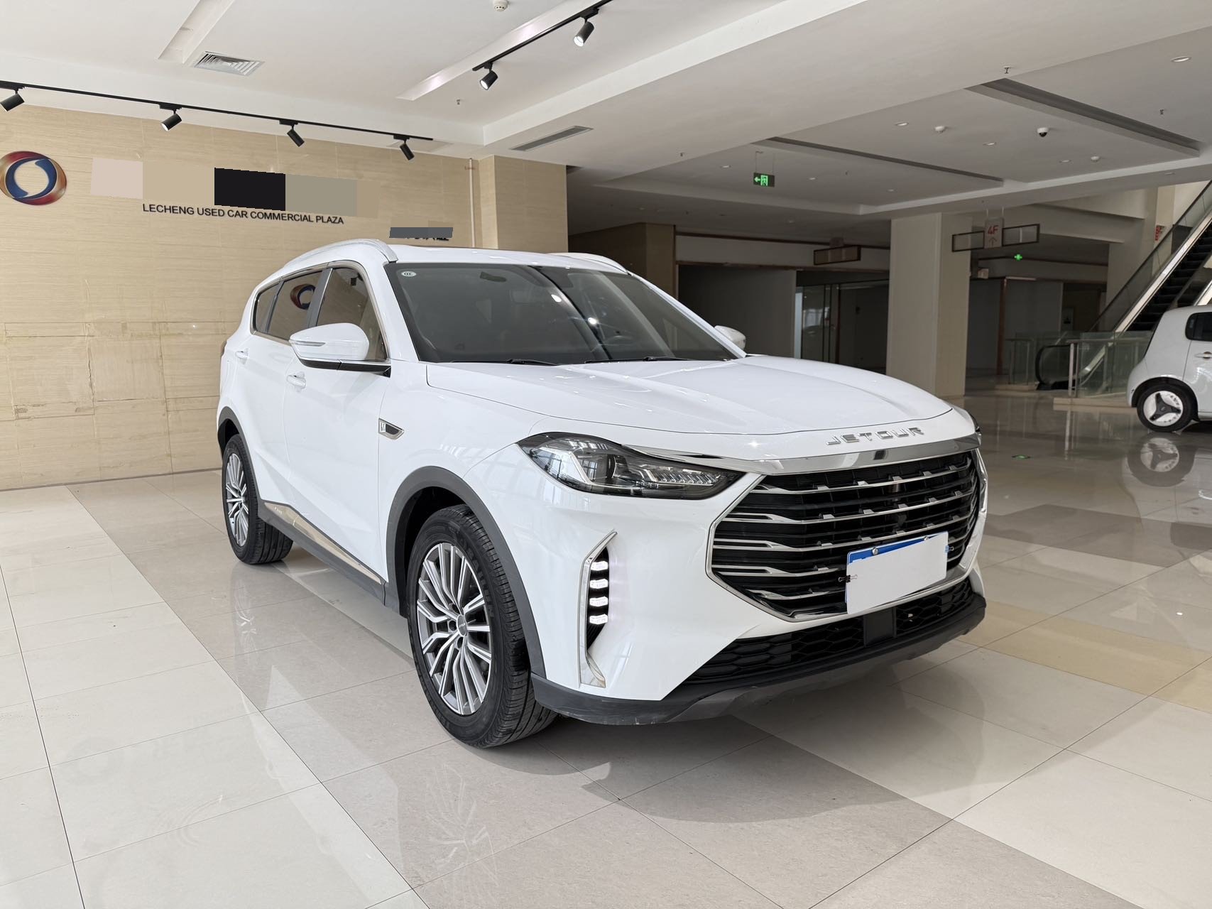JETOUR 2023 X70 PLUS 1.5T Ziqiang PRO 5-Seater