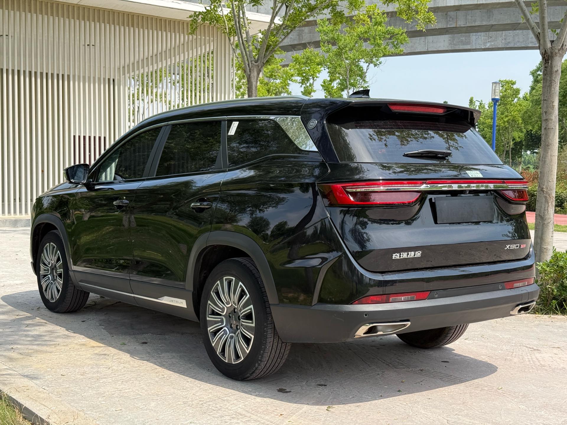 JETOUR 2024 X90 PRO 1.6T Luxury 7-Seater