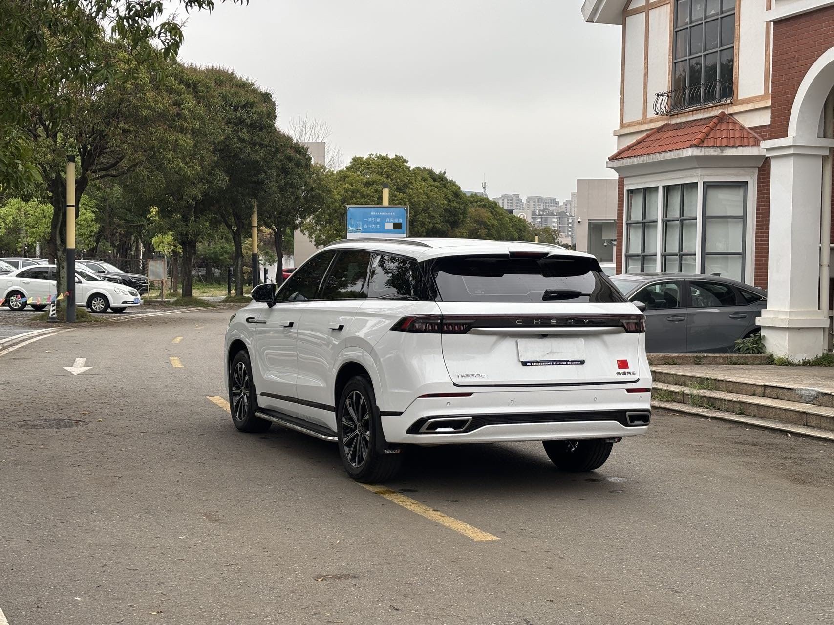 Chery 2023 Tiggo 9 2.0T 400T 2WD Leading Edition 5-Seater