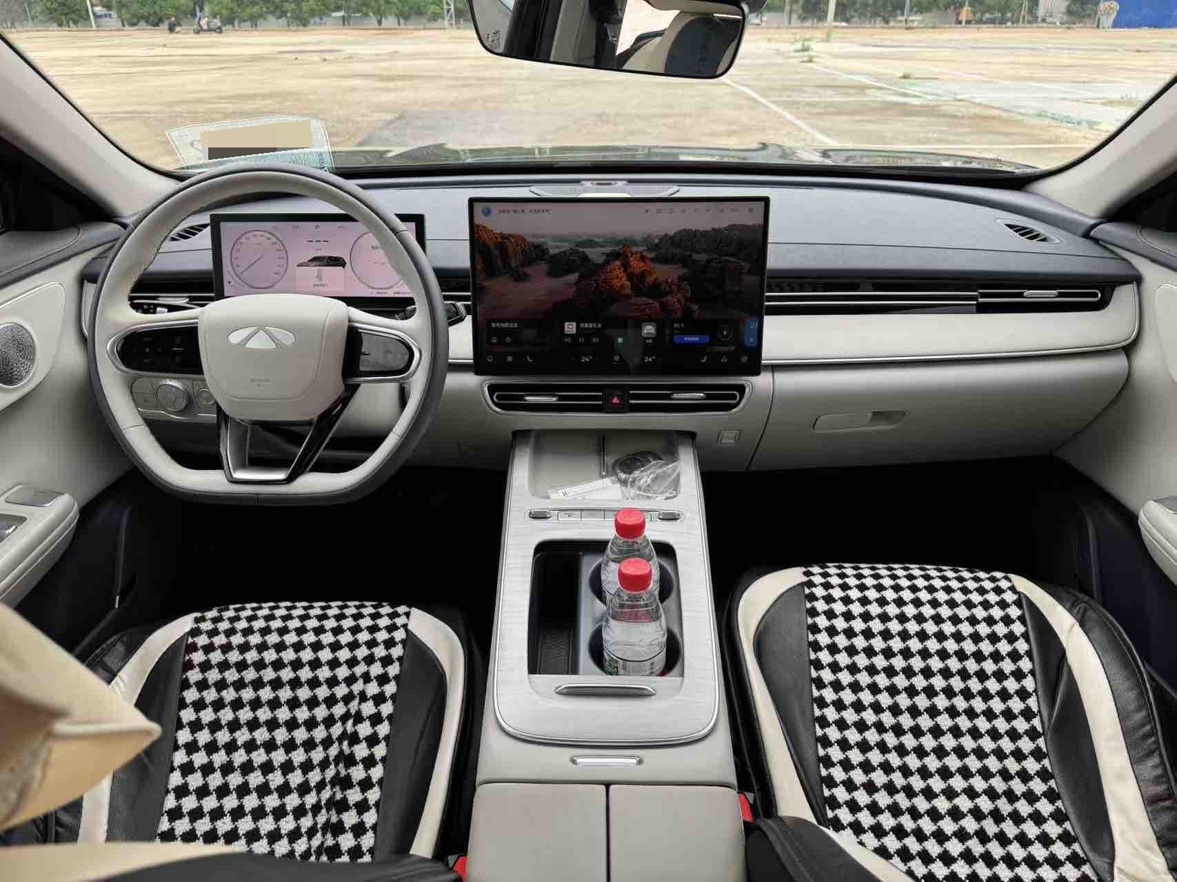 奇瑞 2025款 风云A8L 1.5TGDI 145km 豪华型