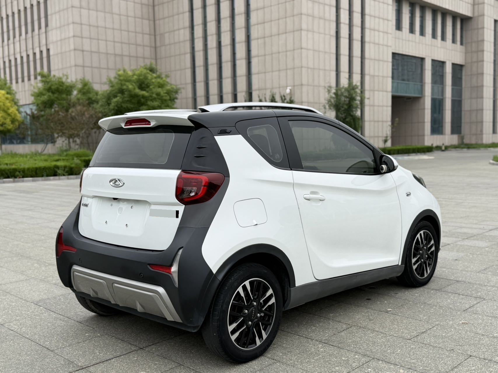奇瑞 2022款 eQ1 甜粉款 全糖版 磷酸铁锂 30kW 301km(改款)