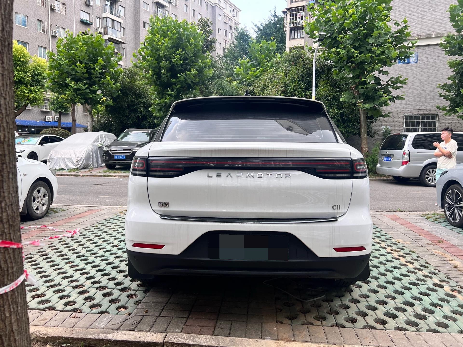 零跑 2023款 C11 180 舒享版