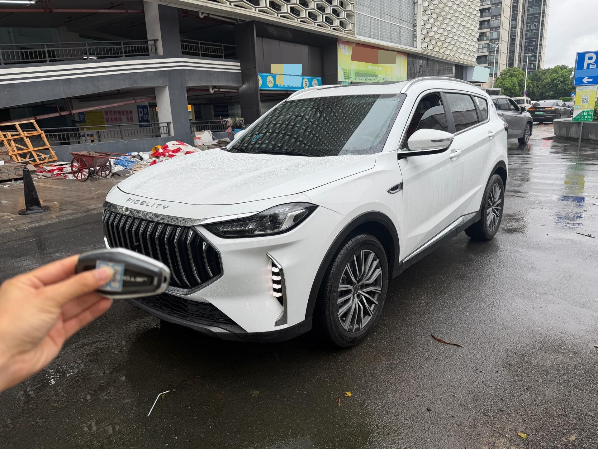 JETOUR 2025 X70 PLUS 1.5T Champion Edition MAX 7-Seater