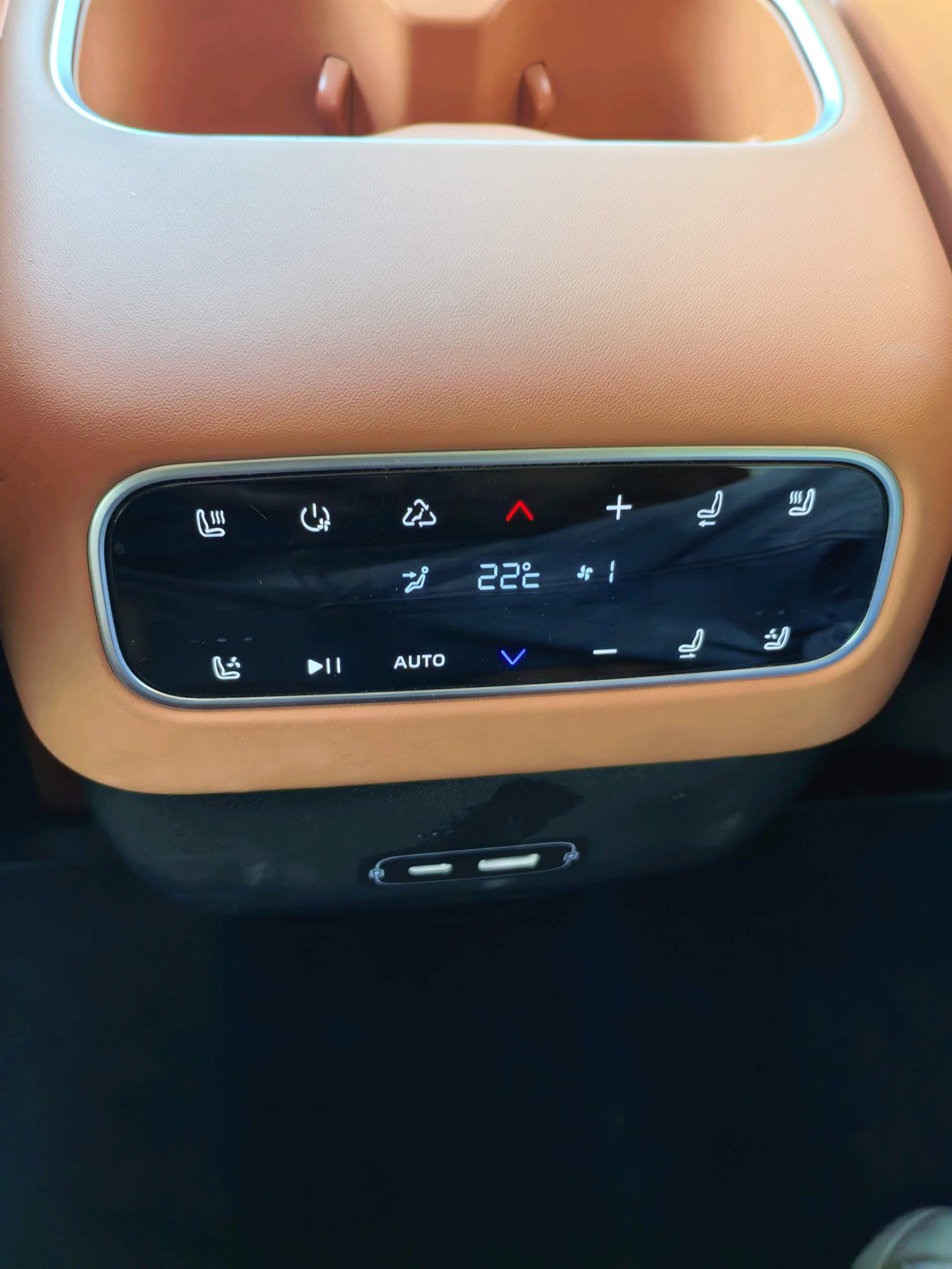 Leapmotor 2026 C16 280 LiDAR Zhizun Edition 6-Seater