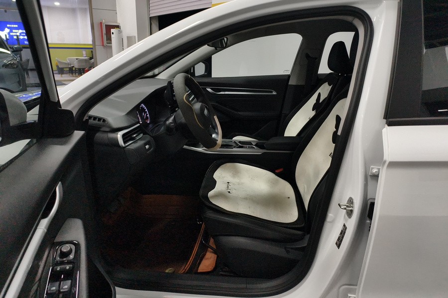 Geely 2025 Emgrand Sedan 1.5 Xingyao Edition