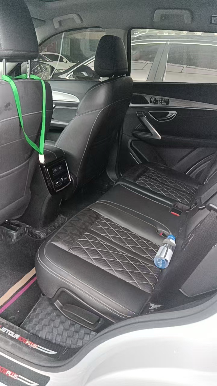 JETOUR 2023 X70 PLUS 1.5T Yongzhe PLUS 7-Seater