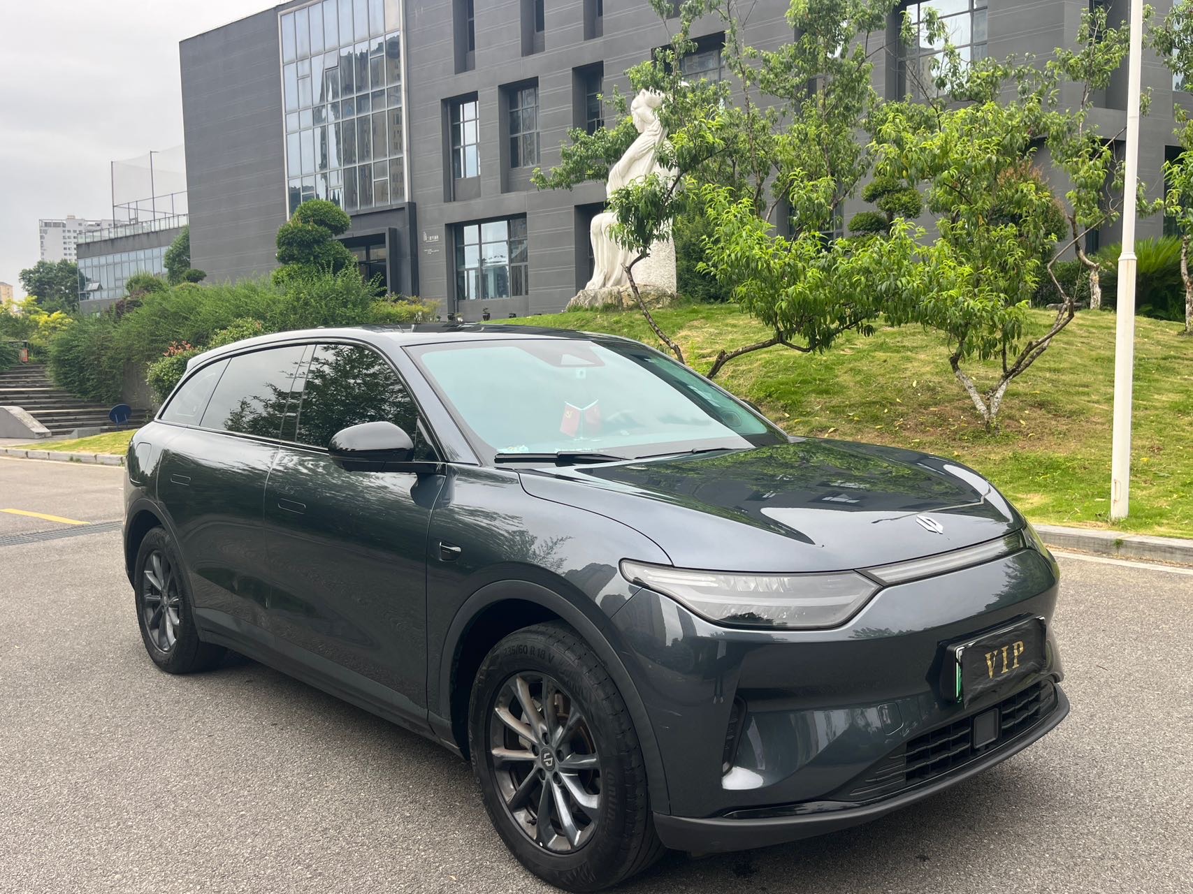 零跑 2023款 C11 500 舒享版