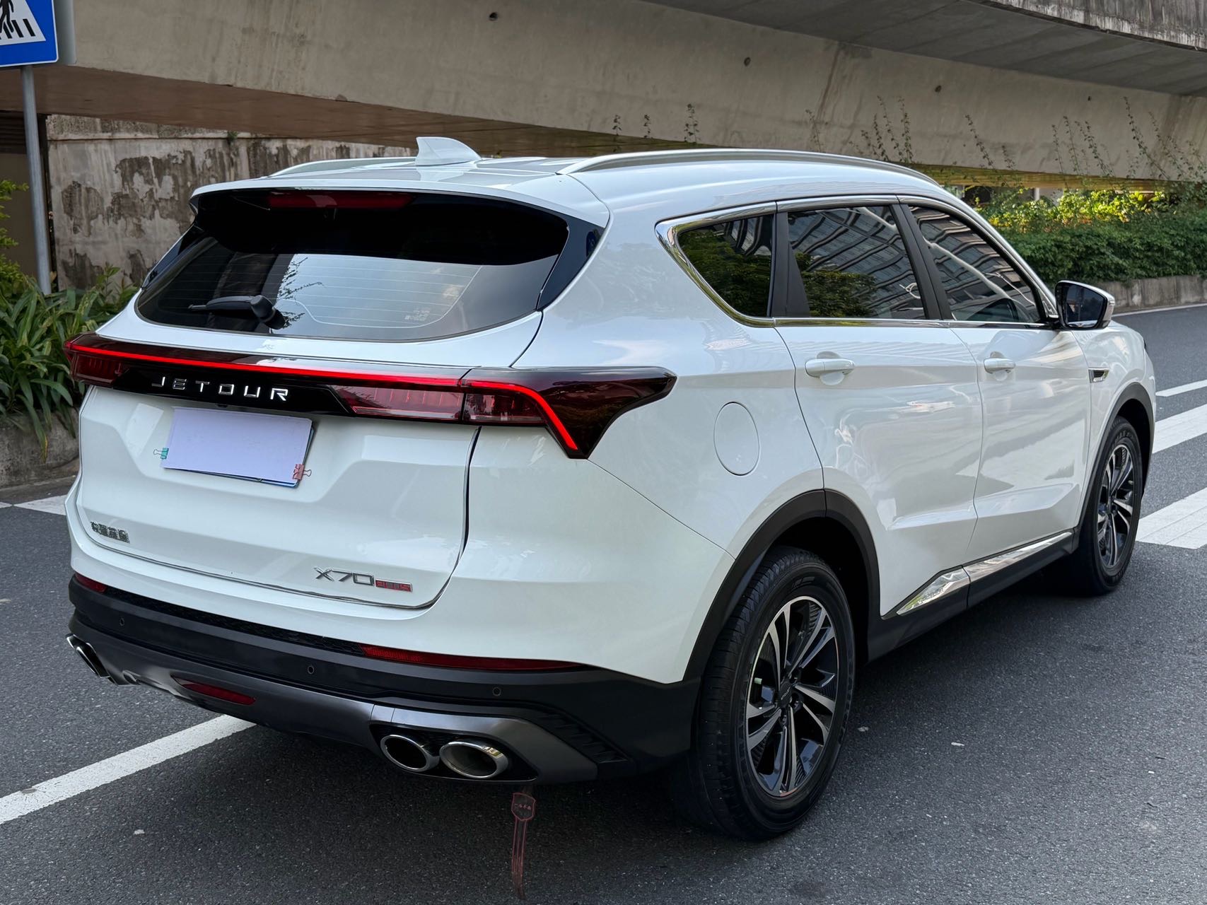 JETOUR 2021 X70 PLUS 1.6T Di 5-Seater