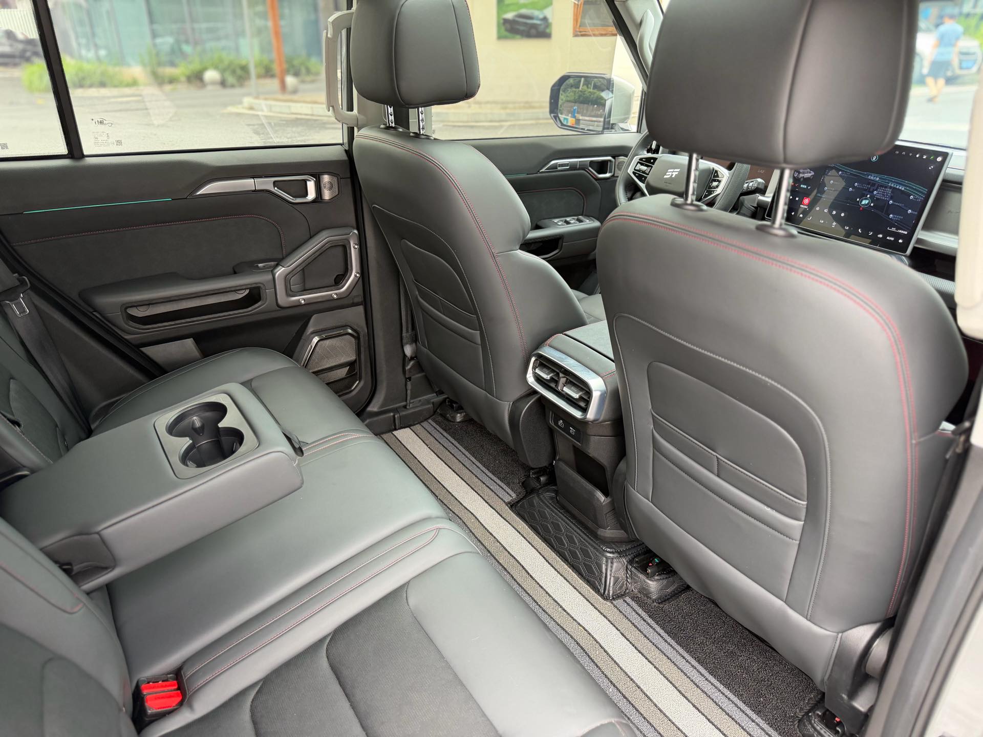 JETOUR 2023 Traveler 2.0T 4WD Cross PRO