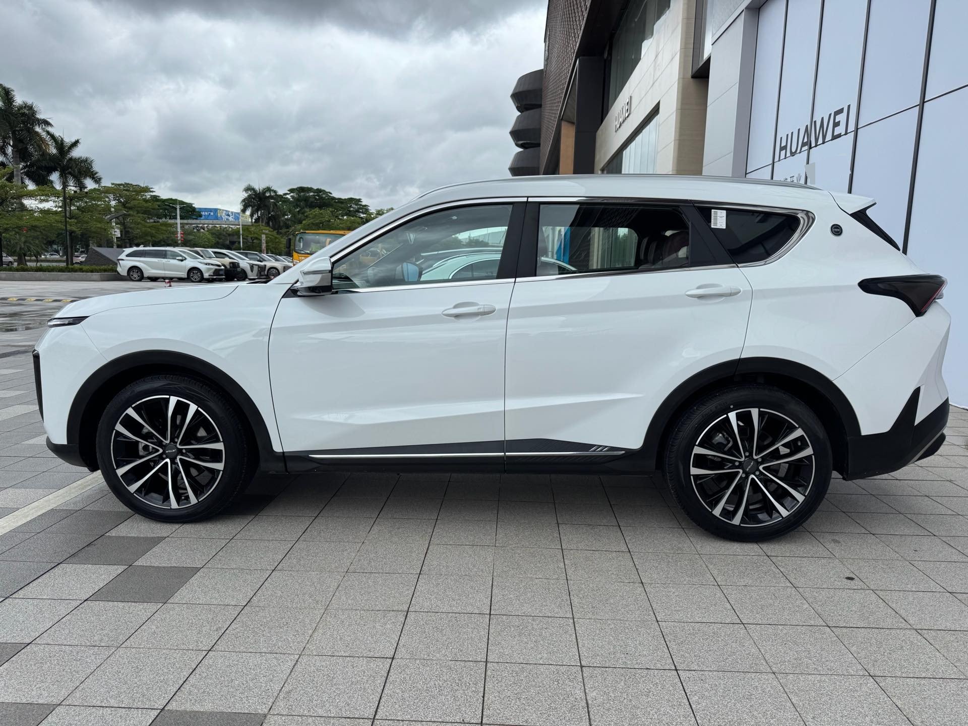 JETOUR 2025 X70 PLUS 1.5T Flagship 5-Seater