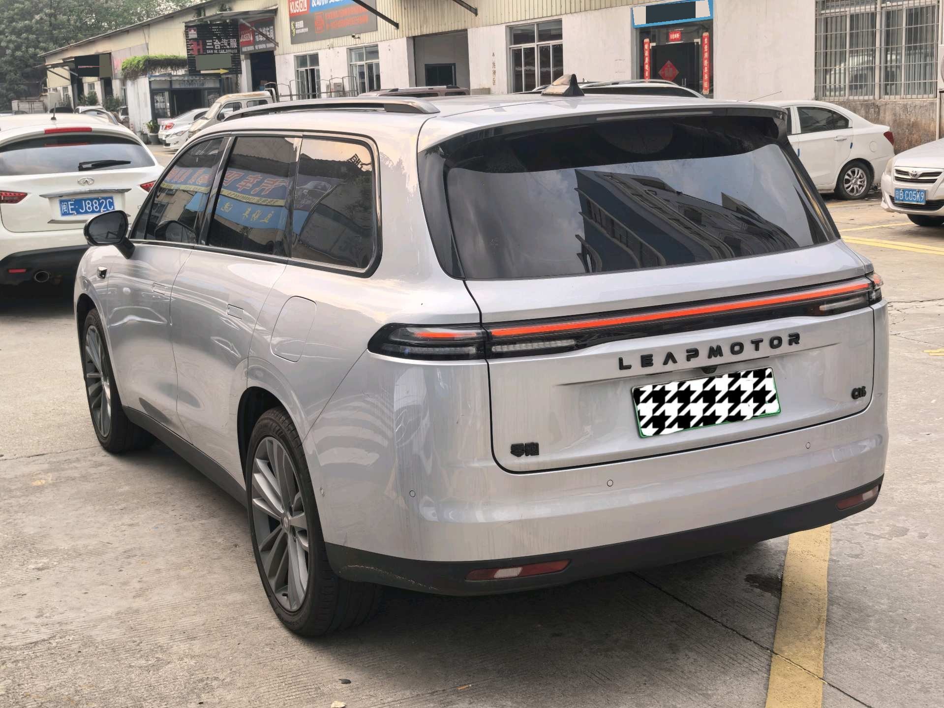 Leapmotor 2024 C16 200 Deluxe Edition