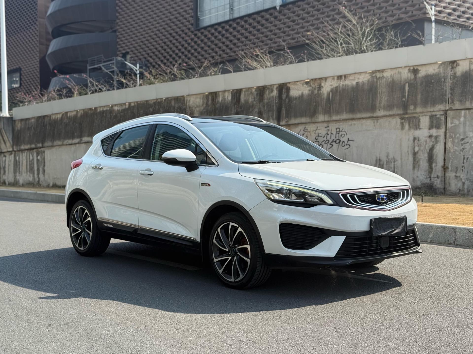 Geely 2018 Emgrand GS 1.4T Leading Trend Edition Zenshang Zhilian Type