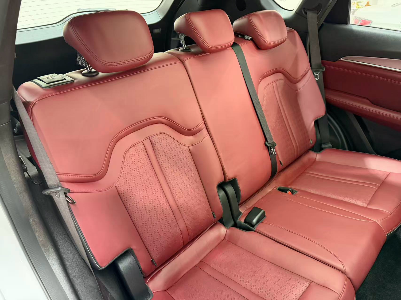 JETOUR 2025 X70 PLUS 1.5T Champion Edition MAX+ 5-Seater