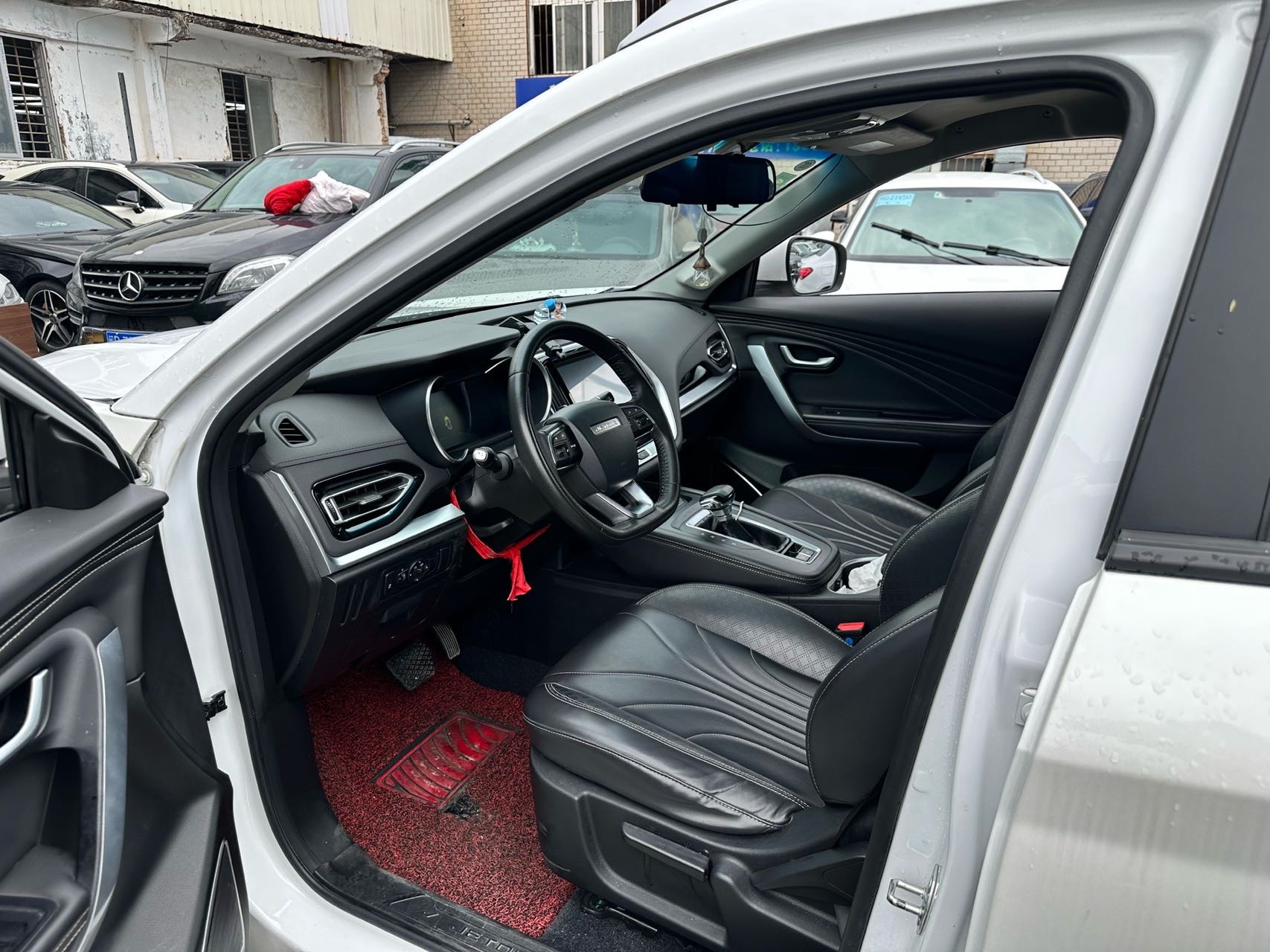 JETOUR 2021 X70M 1.5T Deluxe Partner 5-Seater