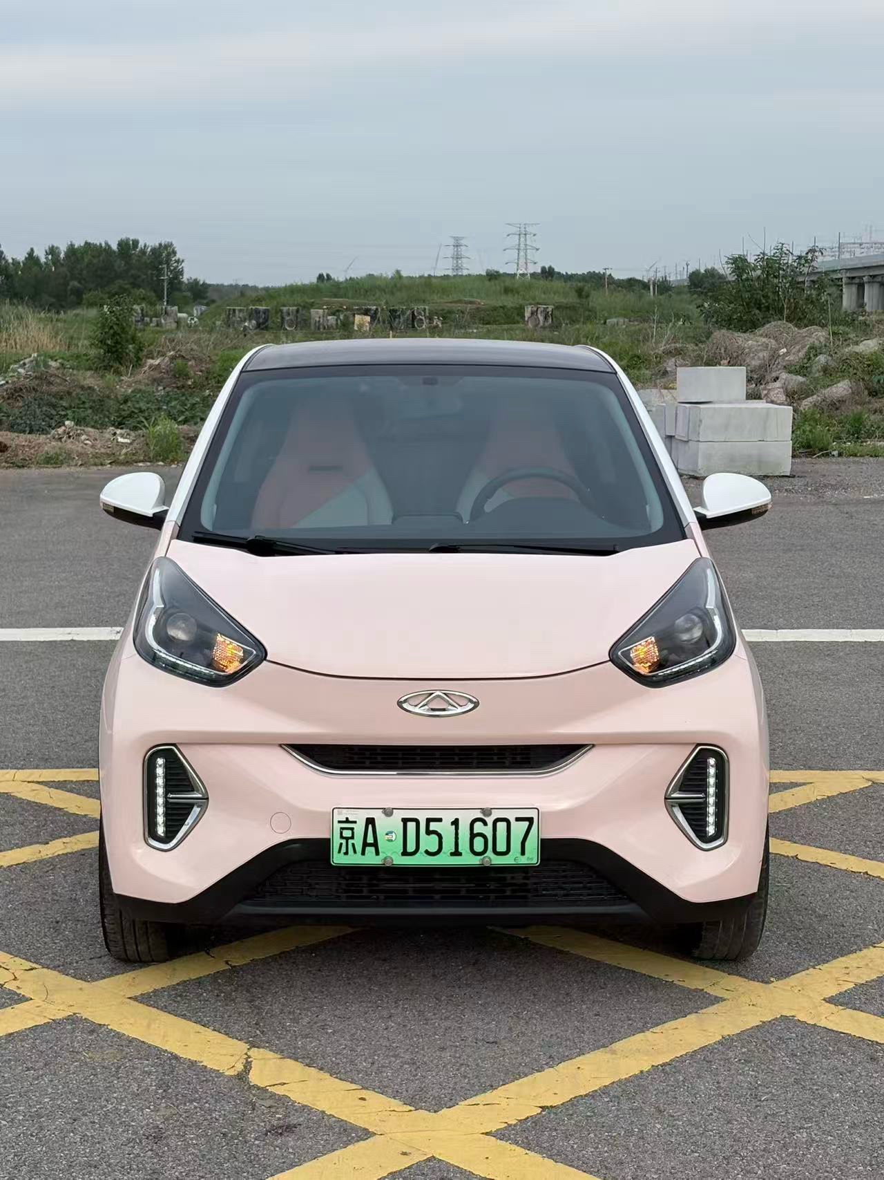 奇瑞 2022款 eQ1 甜粉款 半糖版 三元锂 30kW 301km