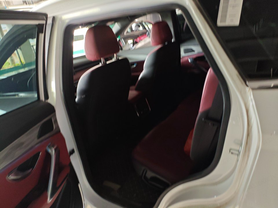 JETOUR 2024 X70 PLUS 1.5T Champion Edition PRO 7-Seater