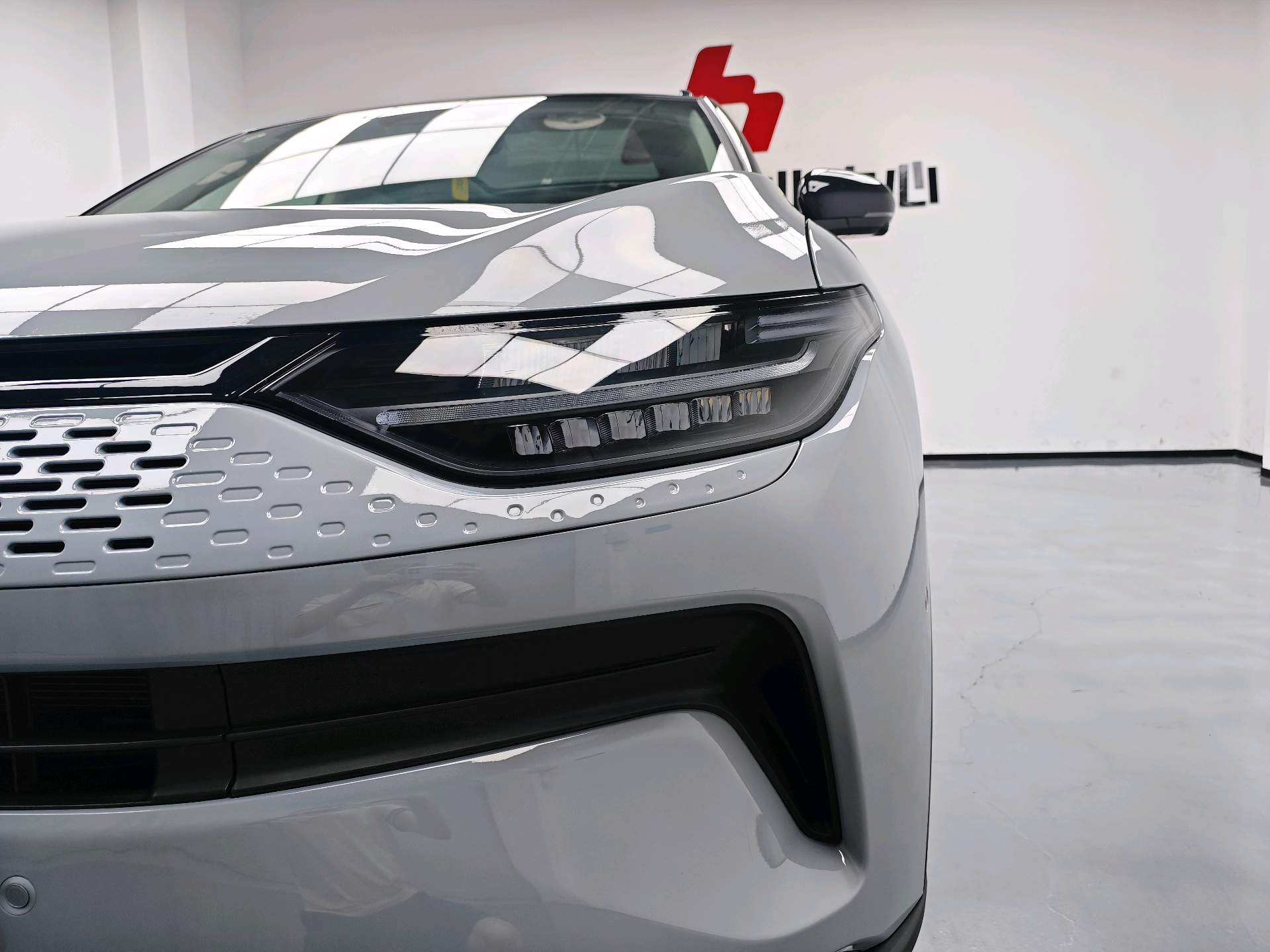 Leapmotor 2024 C11 300 Deluxe Edition