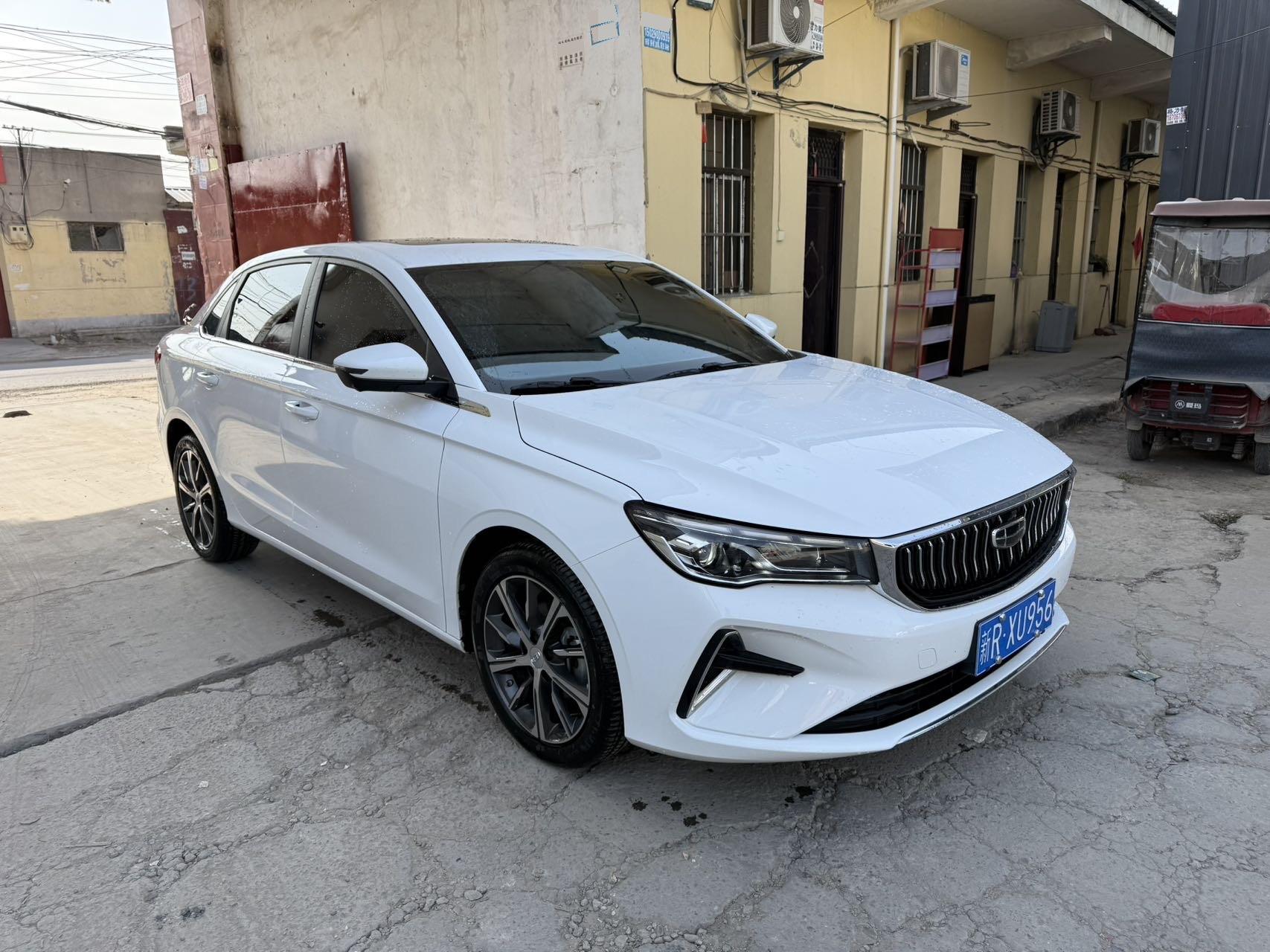 Geely 2023 Emgrand Sedan 1.5 CVT Champion Premium