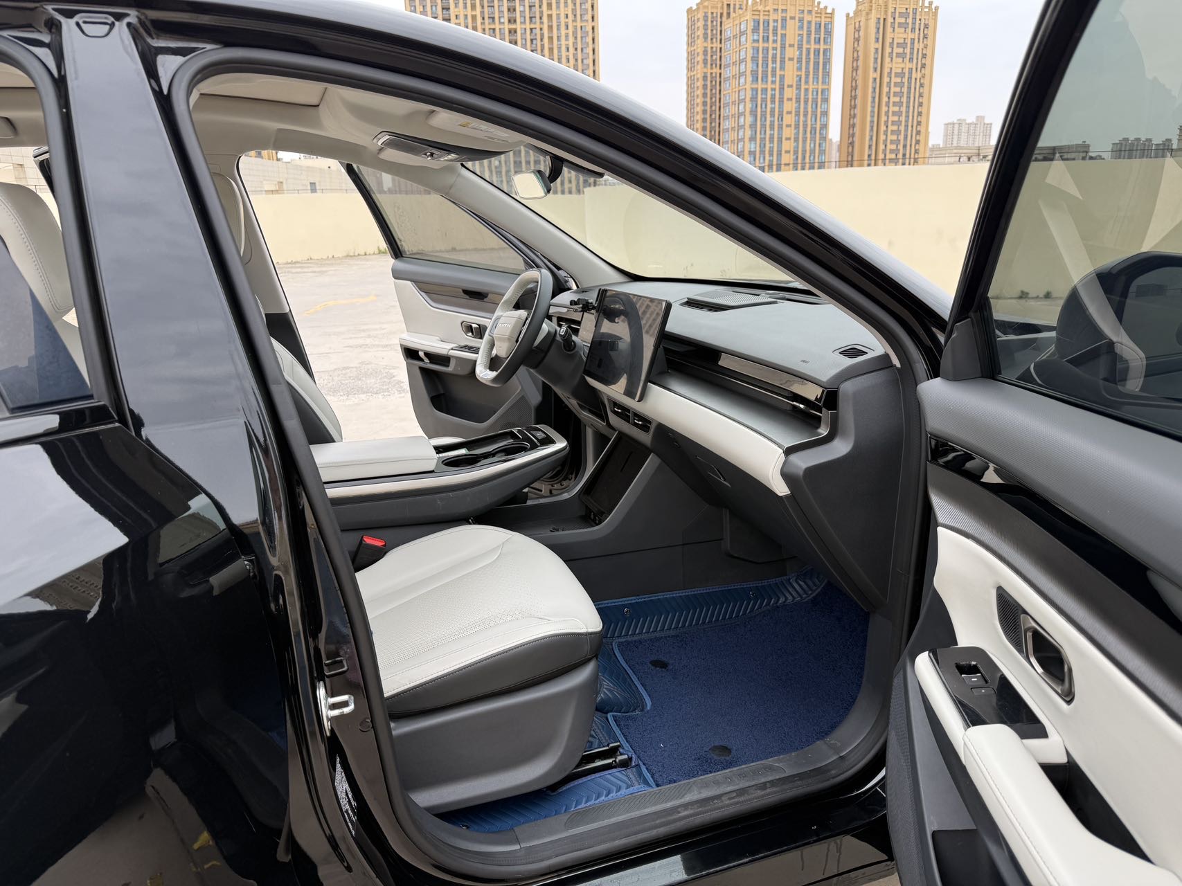 JETOUR 2022 Dasheng i-DM 1.5T Lightning 01