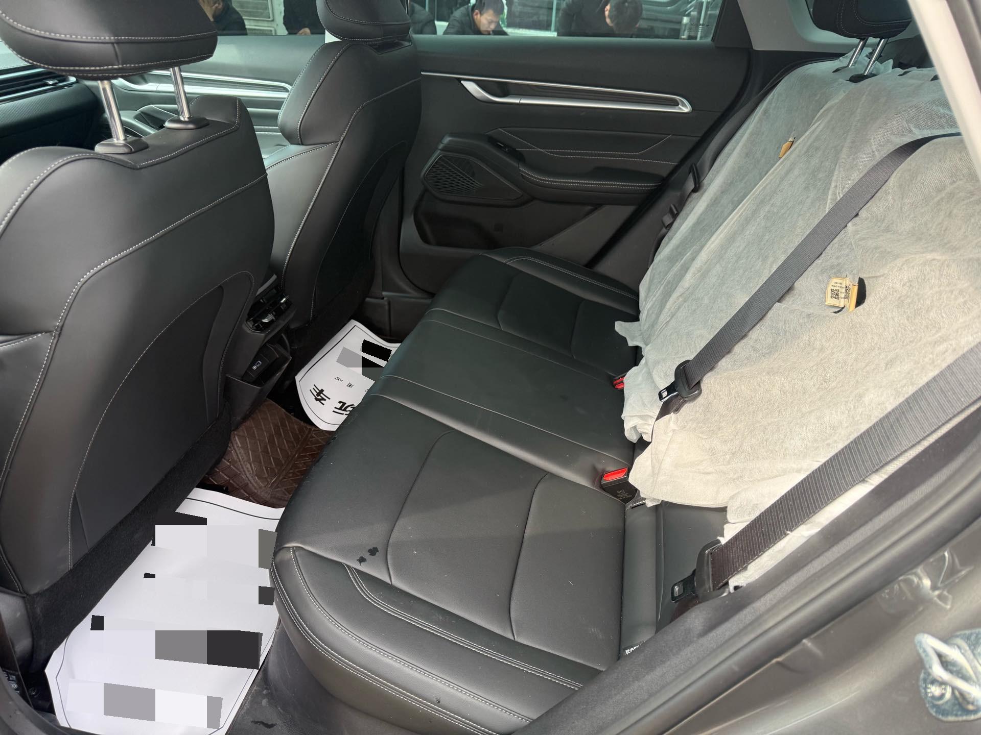 Geely 2026 Emgrand Sedan 1.5 CVT 400 Million Commemorative Feiyue Edition