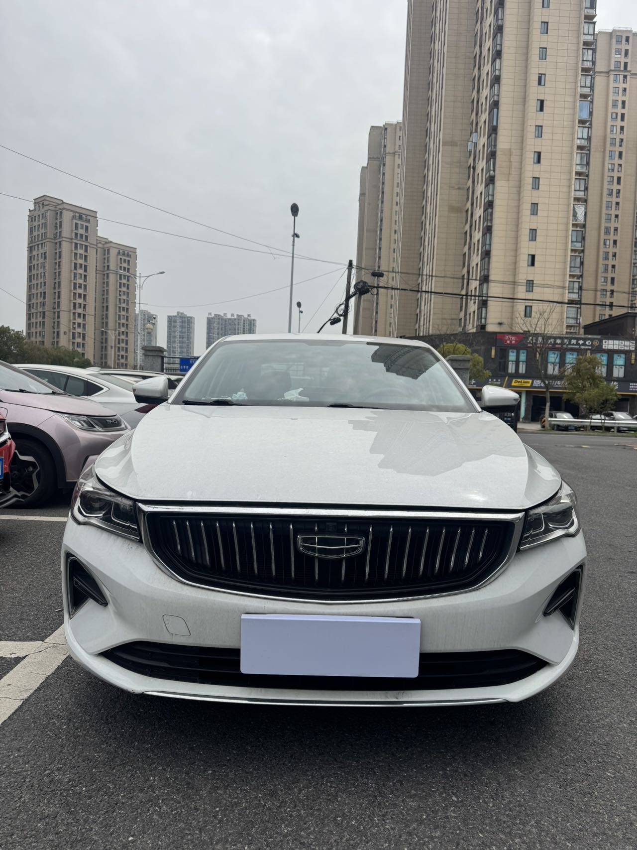 Geely 2023 Emgrand Sedan 1.5 CVT Champion Edition Flagship