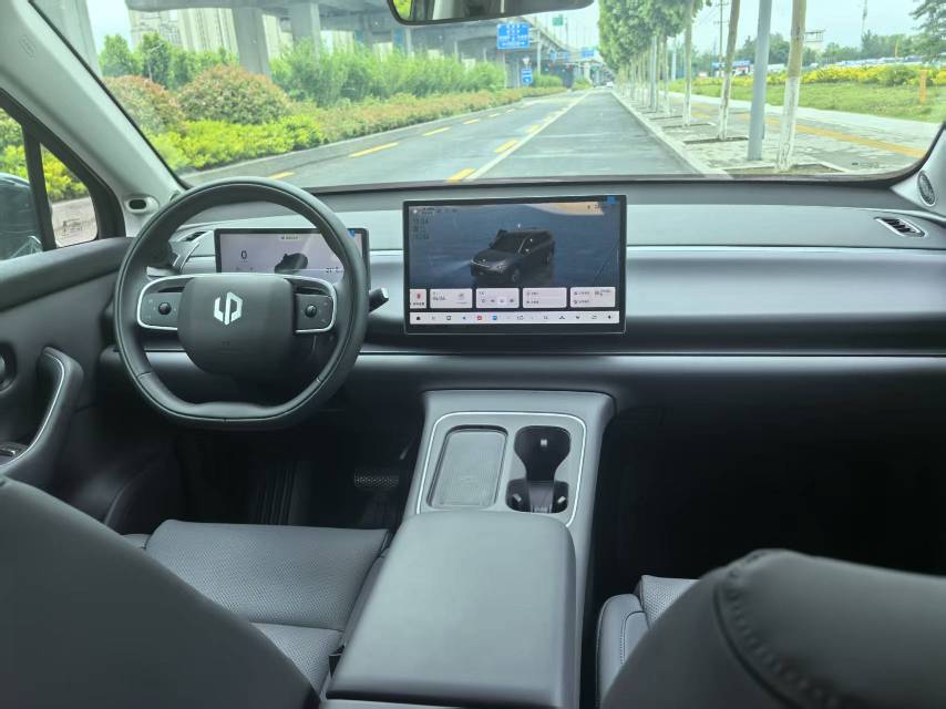 零跑 2026款 C10 605 悦享版