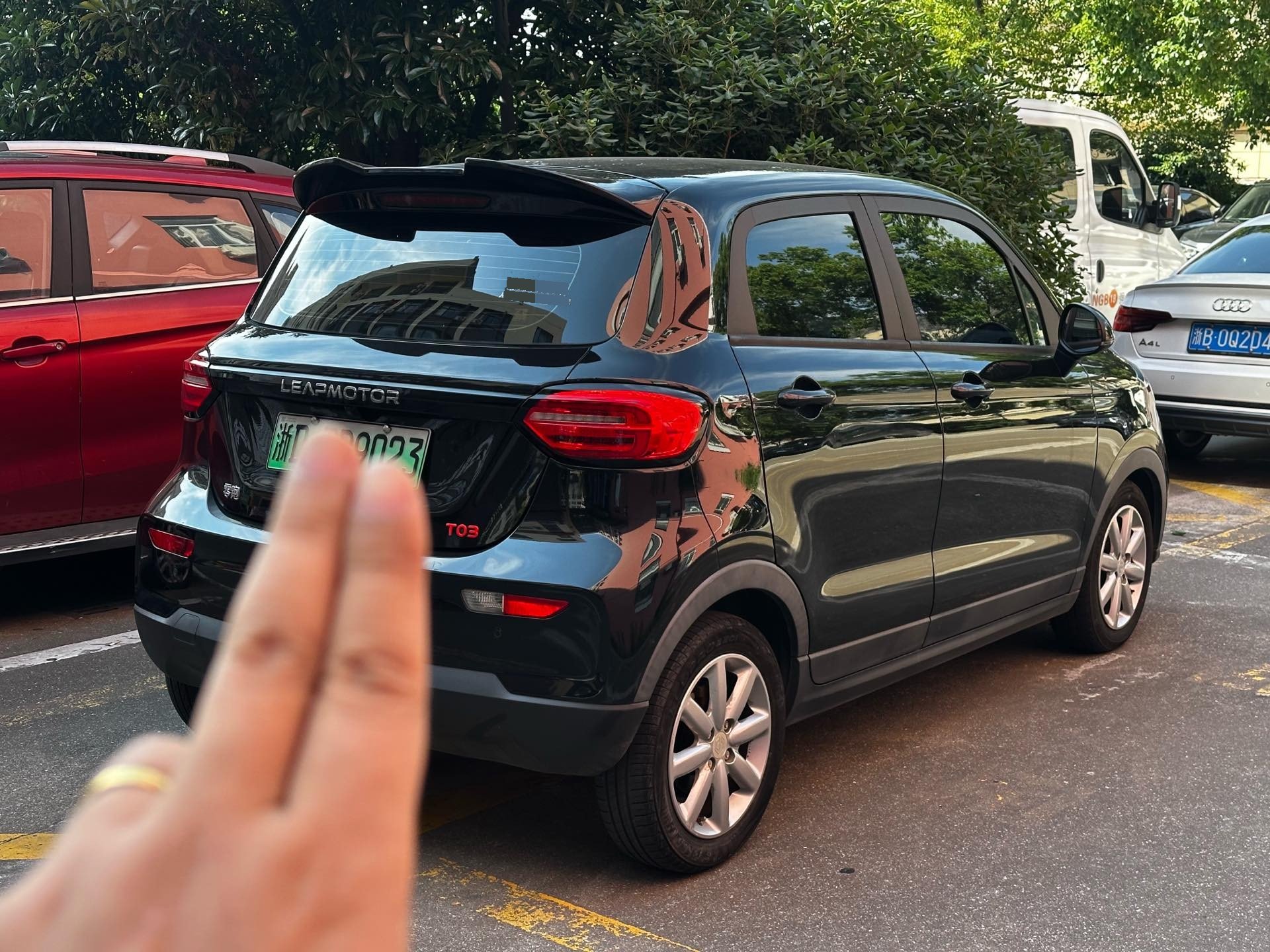 Leapmotor 2022 T03 Amber Edition