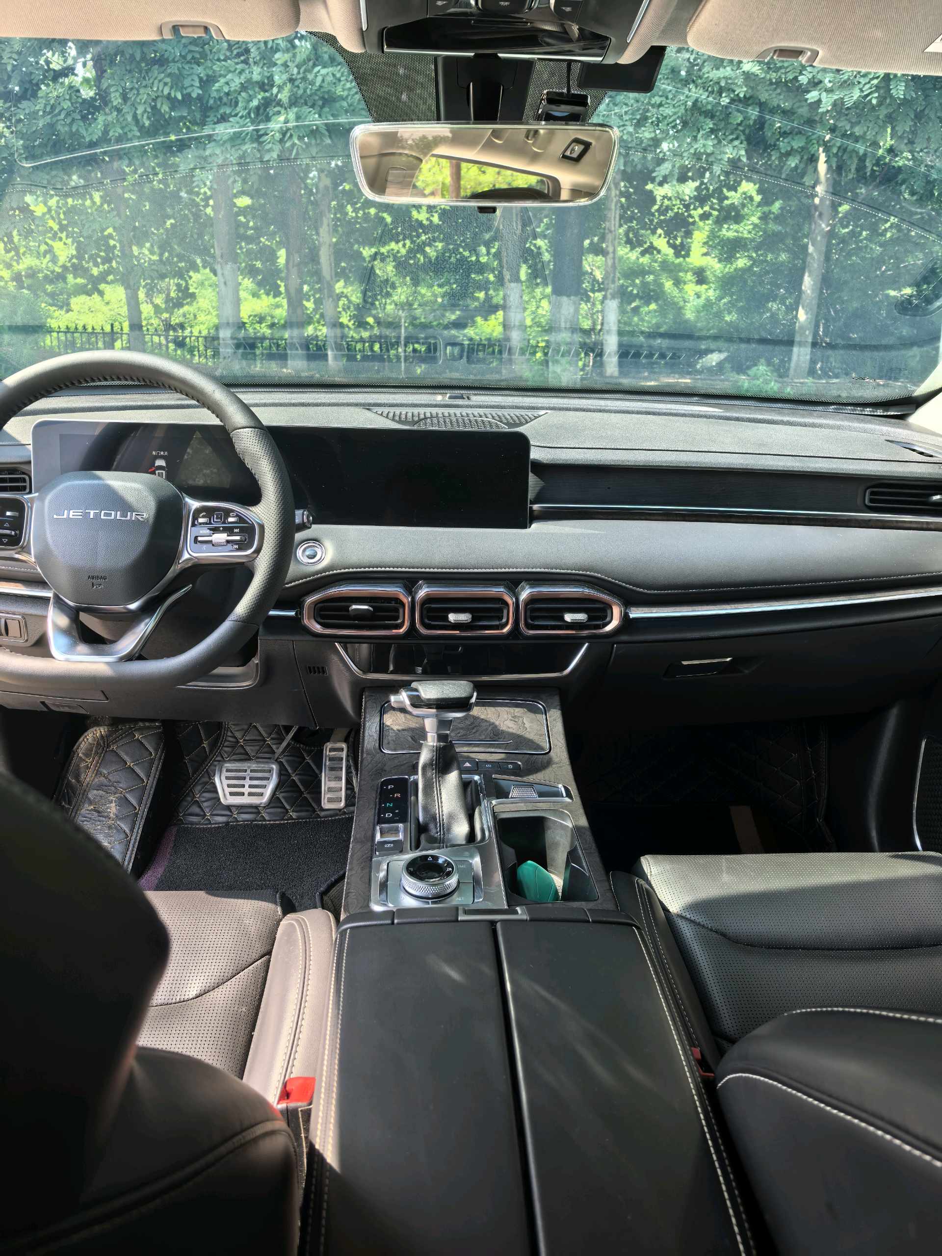 JETOUR 2021 X70 PLUS 1.6T Di 5-Seat (Facelift)